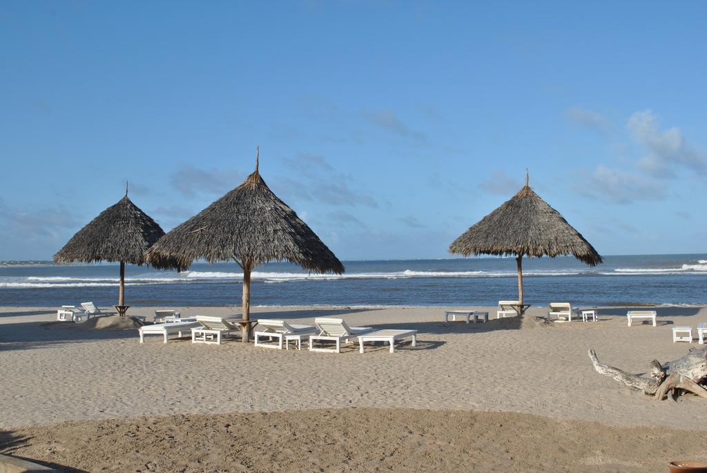 Kola Beach Resort Mambrui Exterior photo