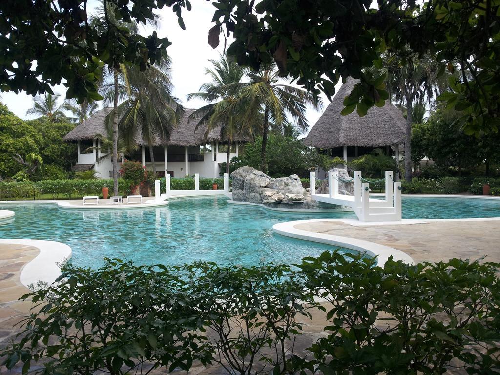Kola Beach Resort Mambrui Exterior photo