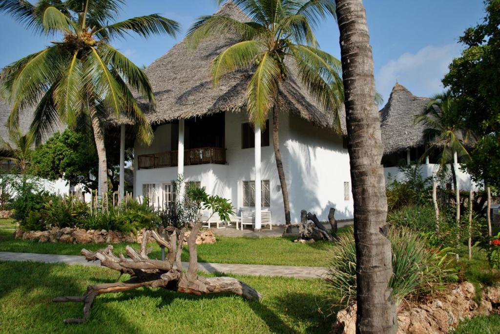 Kola Beach Resort Mambrui Exterior photo