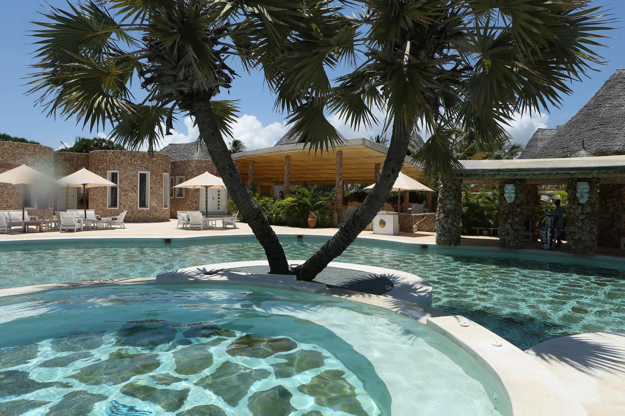Kola Beach Resort Mambrui Exterior photo